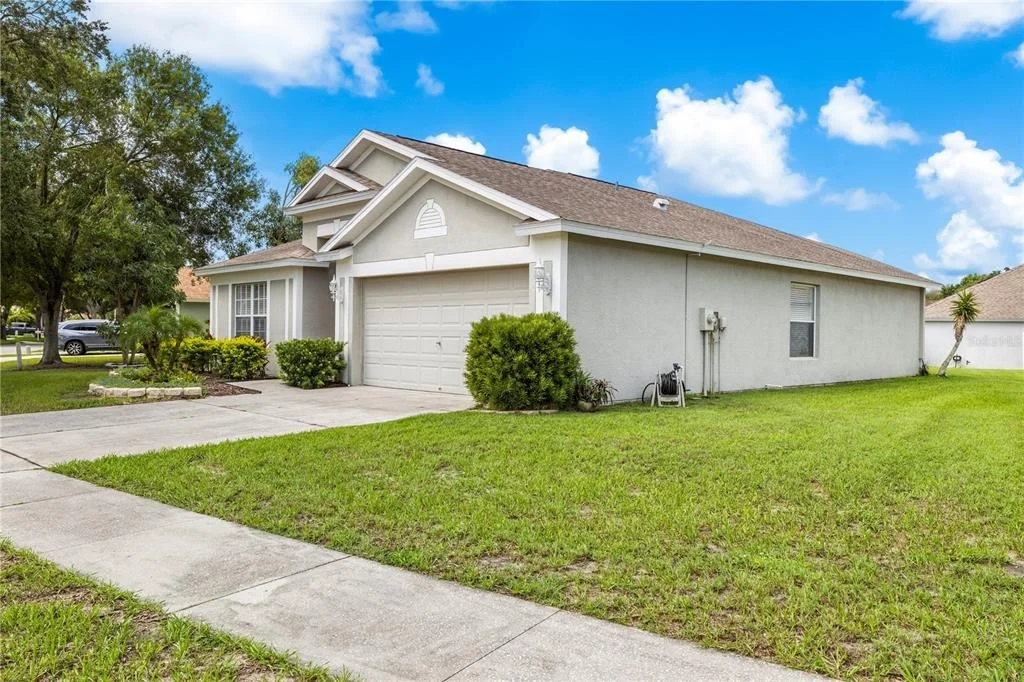 Photo of 10234 HUNTERS HAVEN BOULEVARD
