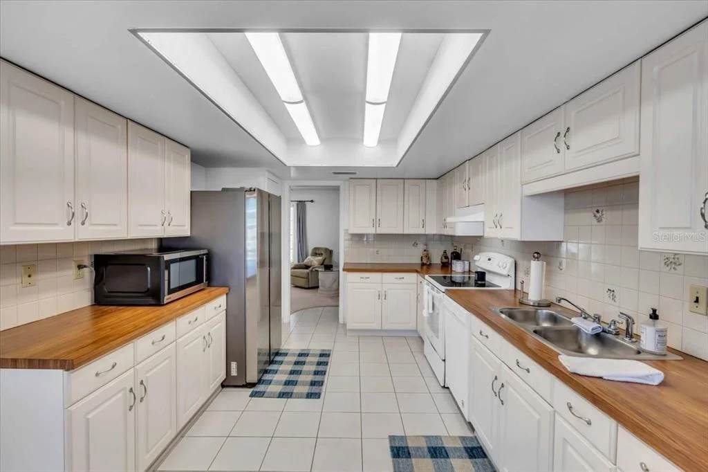 Photo of 3816 ROYAL PALM DRIVE