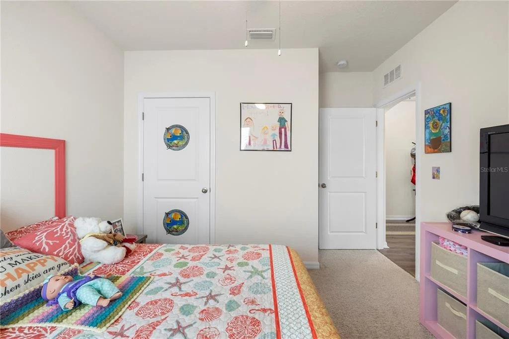 Photo of 10527 PARK MEADOWBROOKE DRIVE