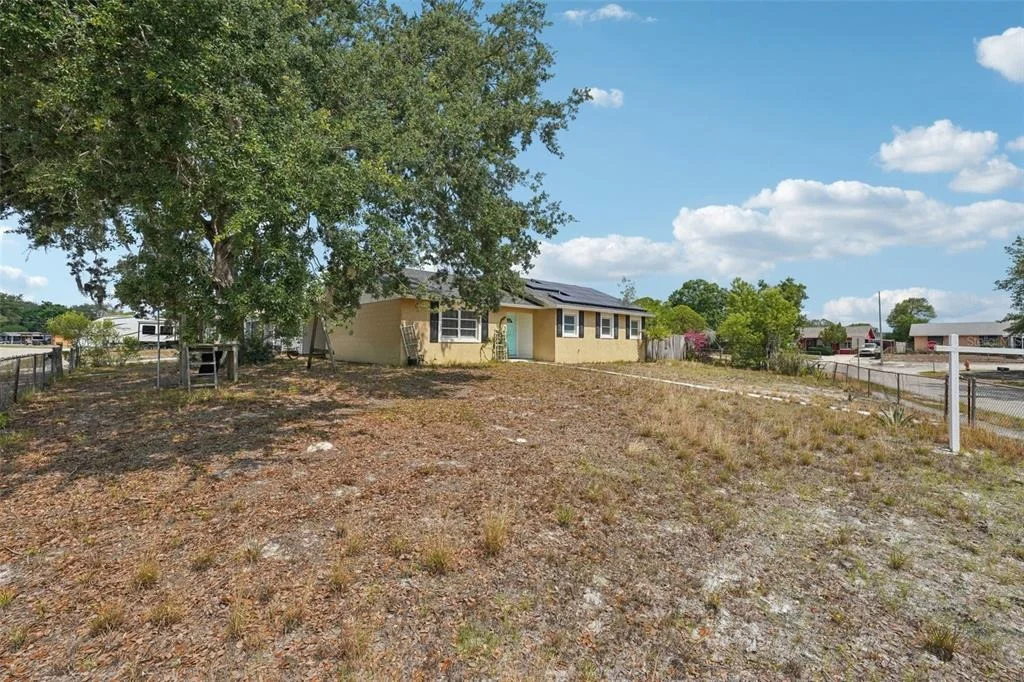 Photo of 503 HOLT CIRCLE