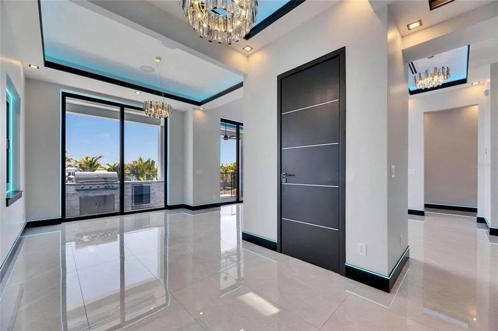 Photo of 6538 SIMONE SHORES CIRCLE