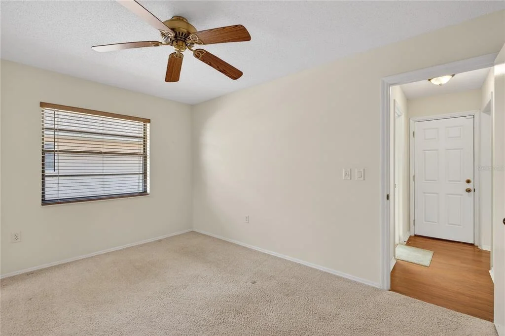 Photo of 5852 LINCOLN ROAD