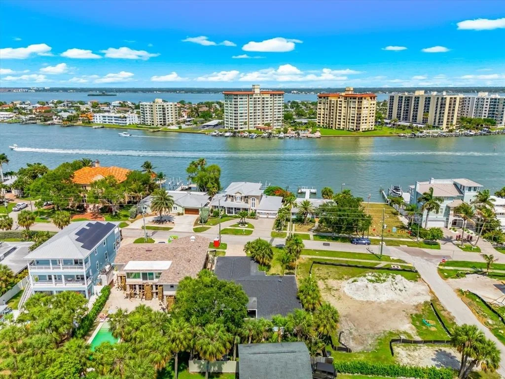Photo of 730 BAY ESPLANADE