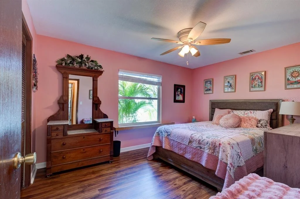 Photo of 16 LAUREL OAKS CIRCLE