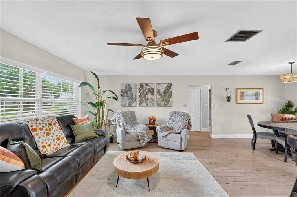 Photo of 28050 LOIS DRIVE