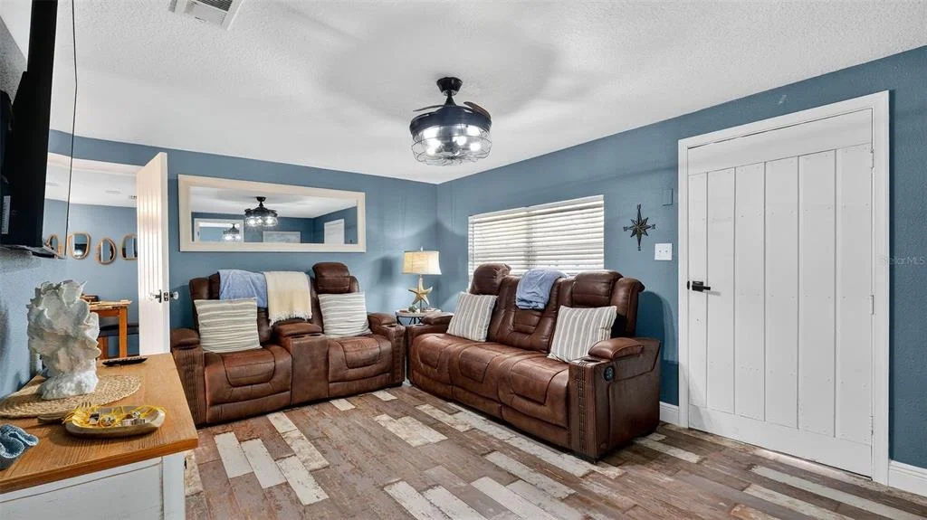 Photo of 5411 TEAL DRIVE