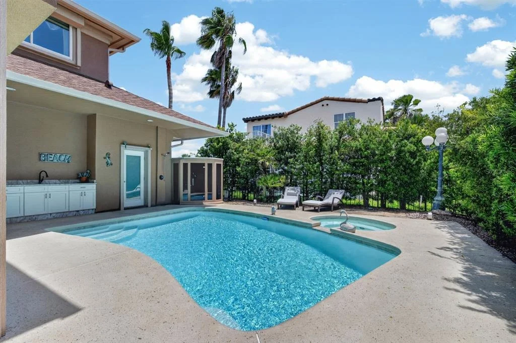 Photo of 621 RIVER VIEW ROAD