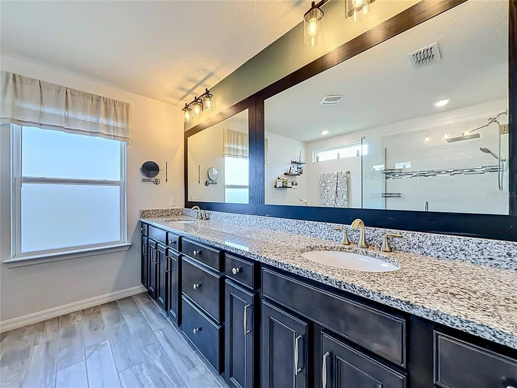 Photo of 2323 NUTHATCH STREET