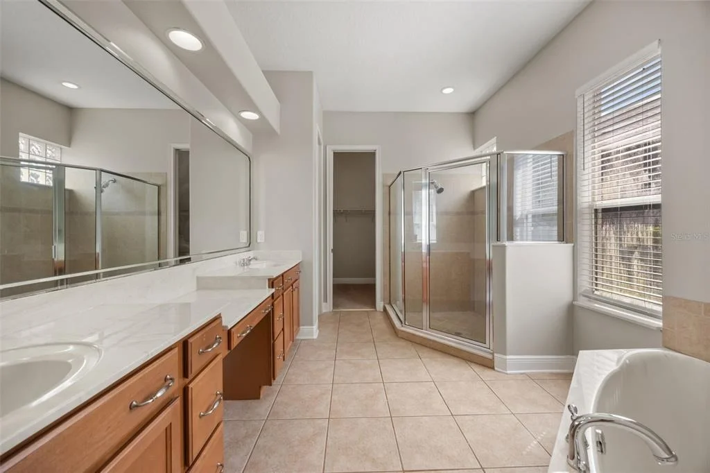 Photo of 6190 HEDGESPARROWS LANE
