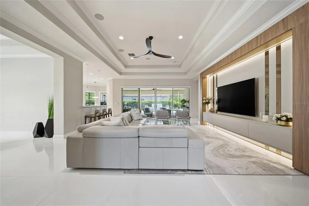 Photo of 2420 COCO PALM CIRCLE
