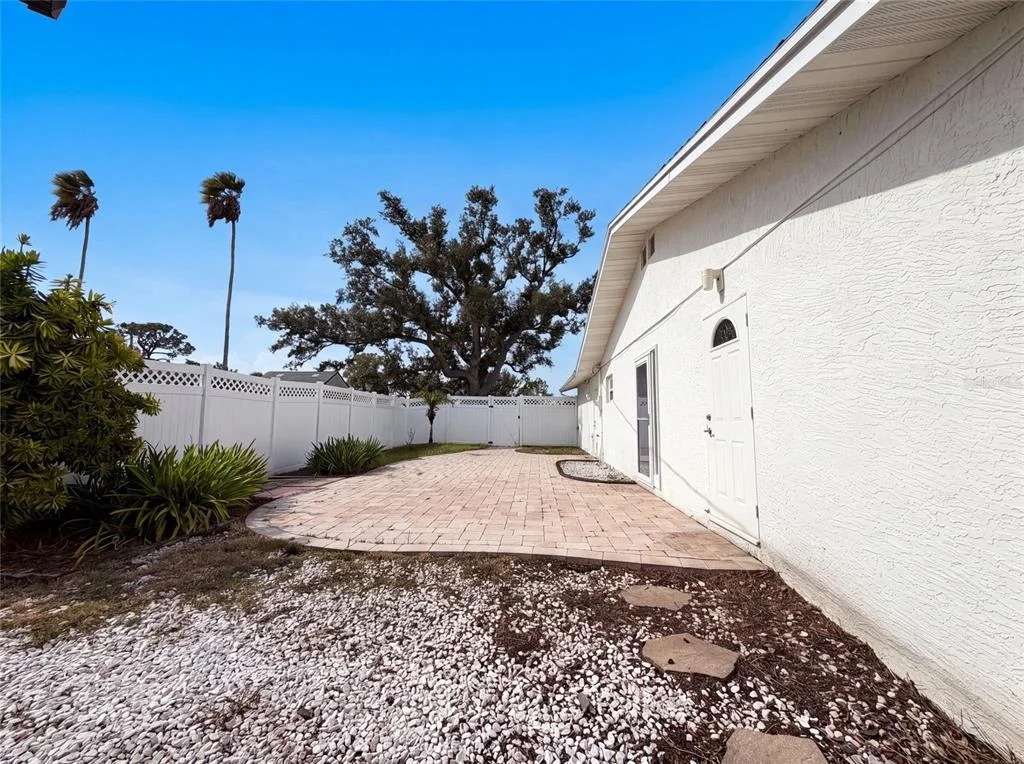 Photo of 1672 JUPITER ROAD