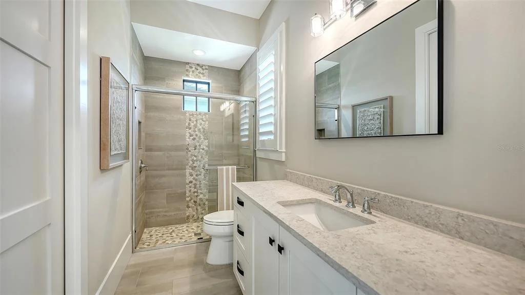 Photo of 8339 LUCERNE LOOP