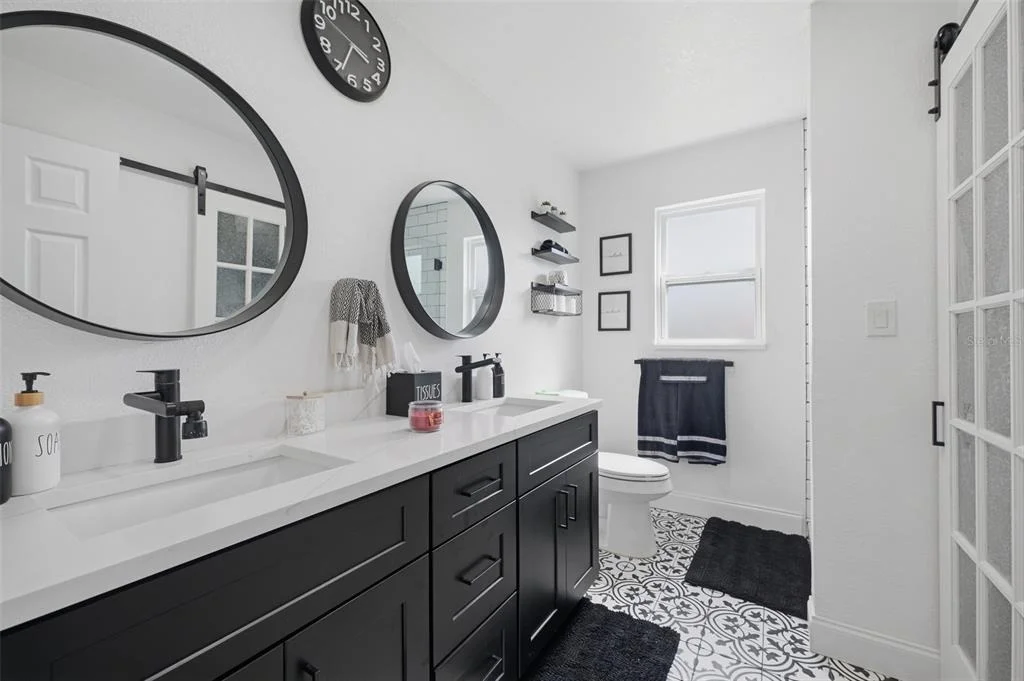 Photo of 14523 BARLOW LANE
