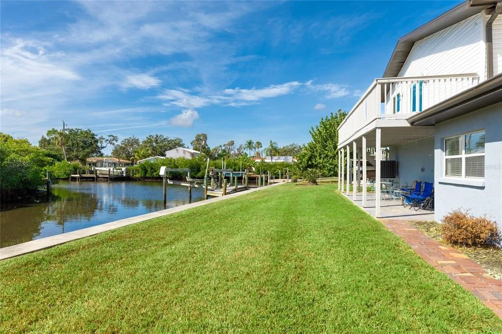 Photo of 333 SALLY LEE DRIVE