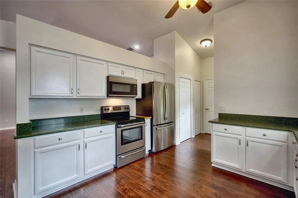 Photo of 25735 GLEN EAGLE DRIVE