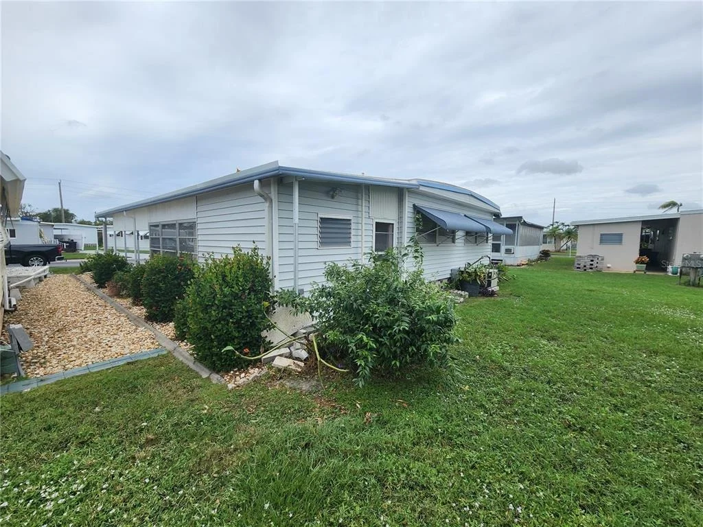 Photo of 5317 CHATEAU LANE