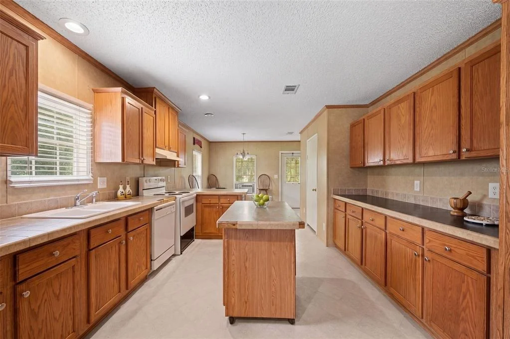 Photo of 9798 STATE ROAD 100 W