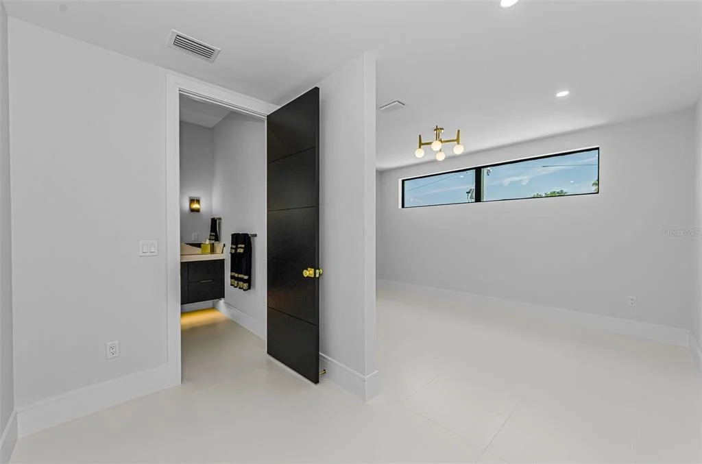 Photo of 43 DOLPHIN DRIVE