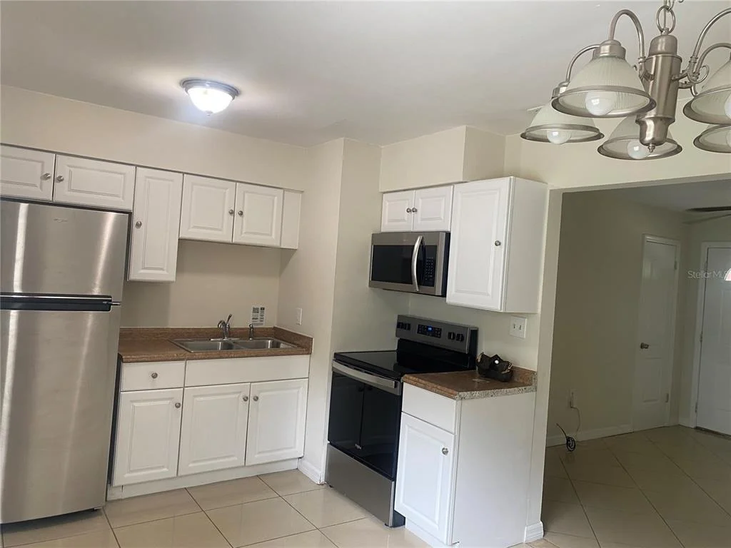 Photo of 1608 LONG LANE