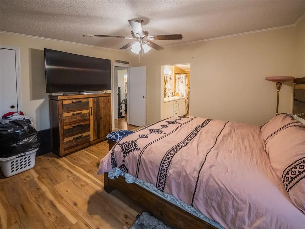 Photo of 4634 BELLE GROVE