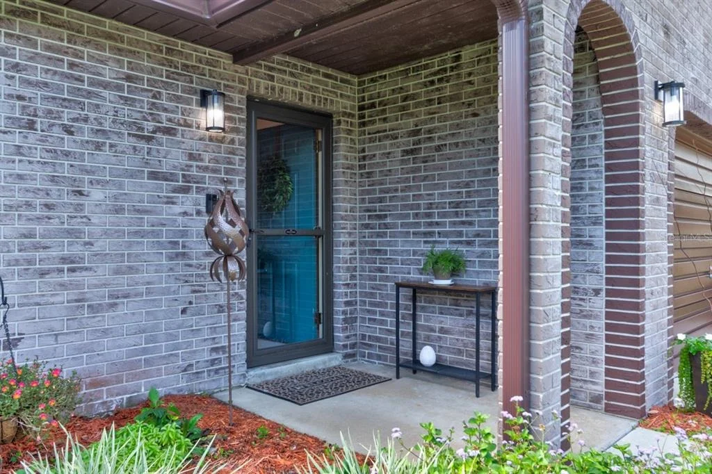 Photo of 16 LAUREL OAKS CIRCLE