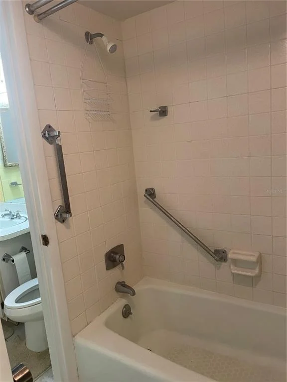 Photo of Unit UNITA at 532 MIDWAY DRIVE
