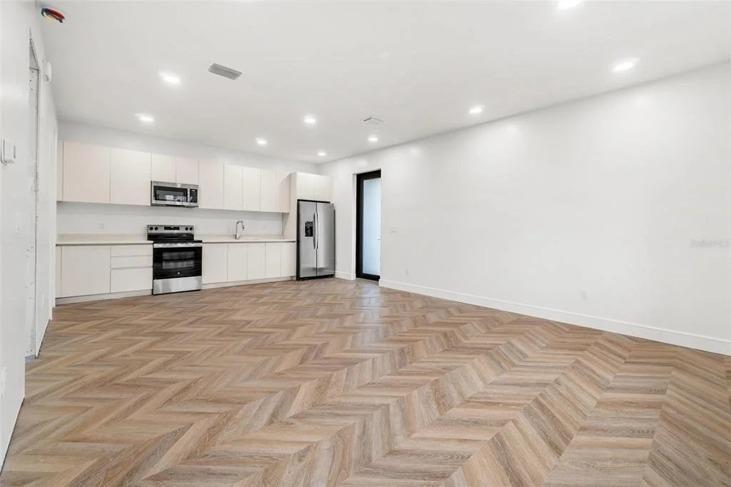 Photo of 401 PARK BOULEVARD