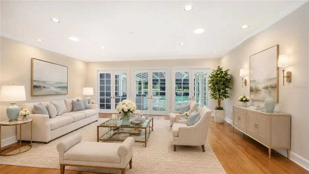 Photo of 916 MACEWEN DRIVE