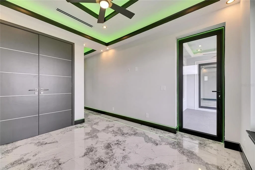 Photo of 6526 SIMONE SHORES CIRCLE
