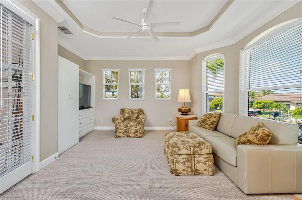 Photo of 3337 SUNSET KEY CIRCLE