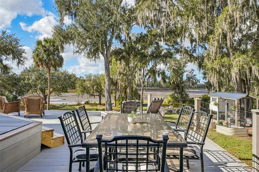 Photo of 11325 HIDDEN VALLEY LANE