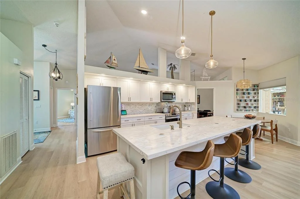 Photo of 6604 STONE RIVER ROAD