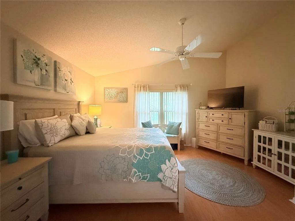 Photo of 265 CENTER OAK CIRCLE