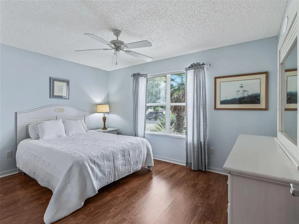Photo of 897 LIVINGSTON LOOP