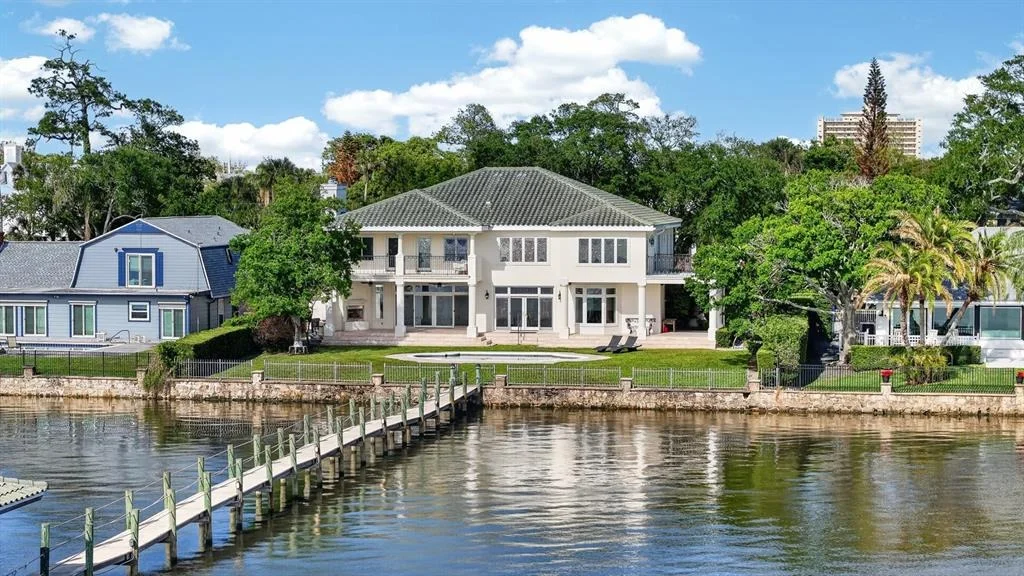 Photo of 70 RIVERSIDE DRIVE