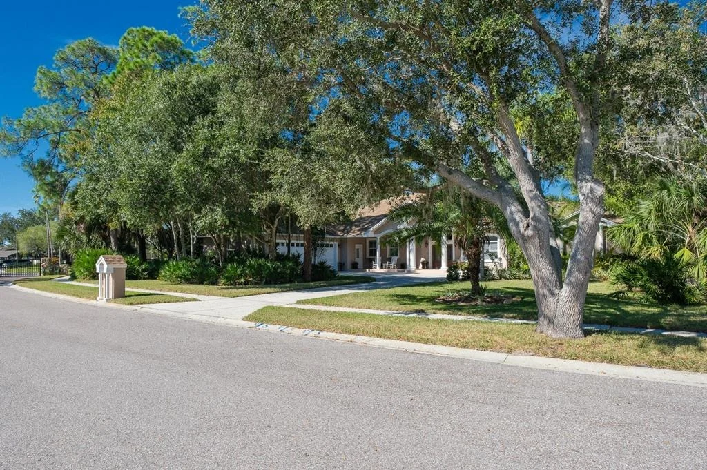 Photo of 110 DEERPATH DRIVE