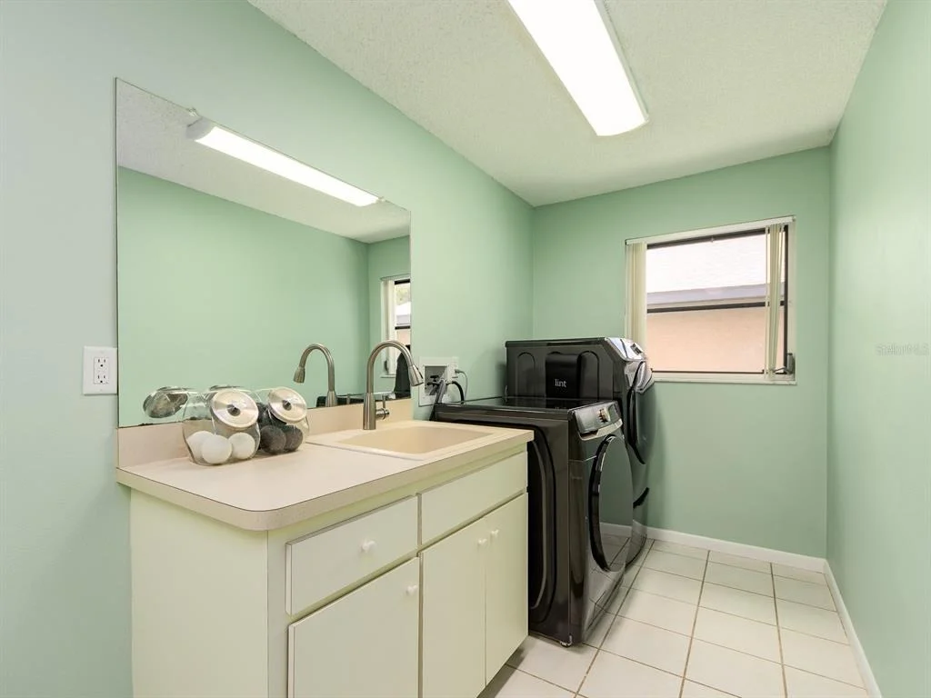 Photo of 1612 MIDNIGHT PASS WAY