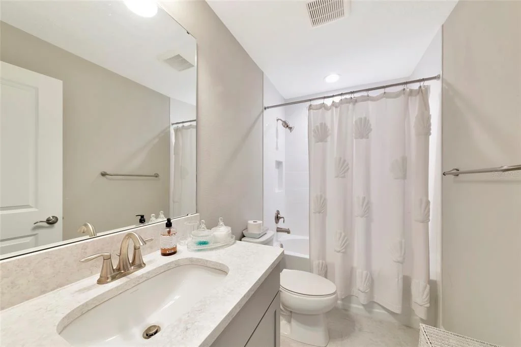 Photo of 9211 ISABELLA CIRCLE