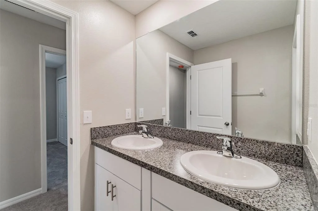 Photo of 5064 WHITE CHICORY DRIVE