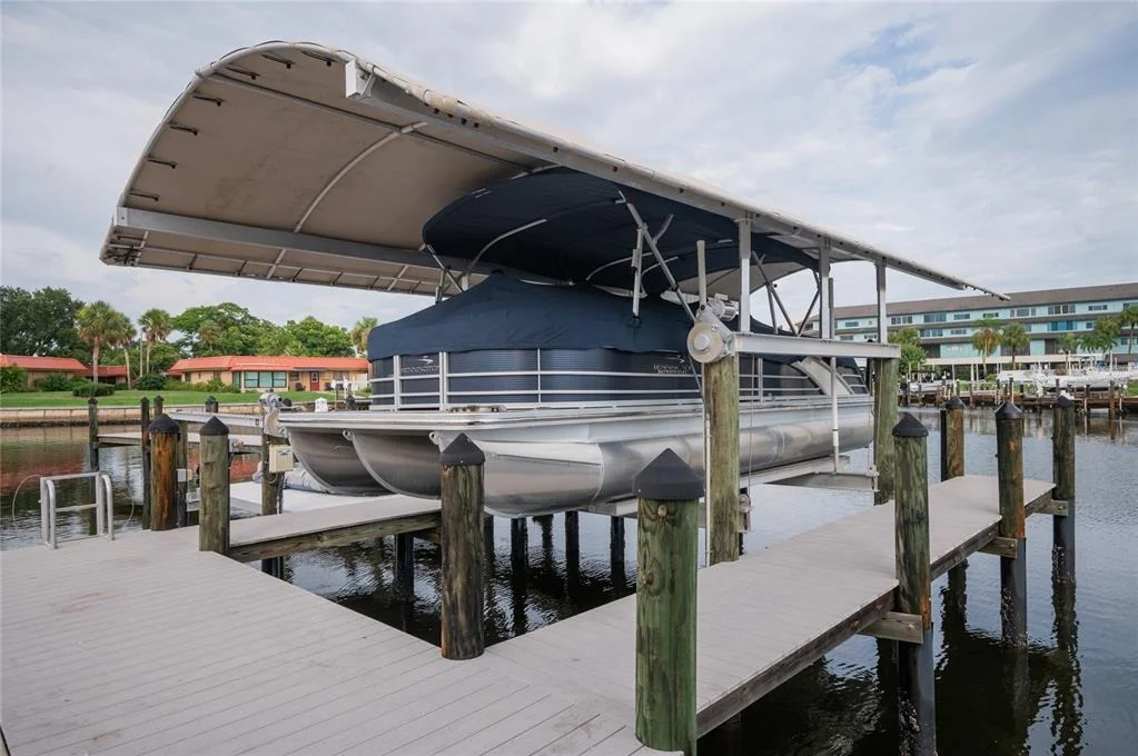Photo of 4223 ROYAL PALM DRIVE