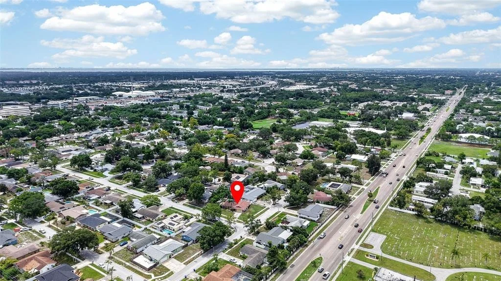 Photo of 2221 COLONIAL DRIVE