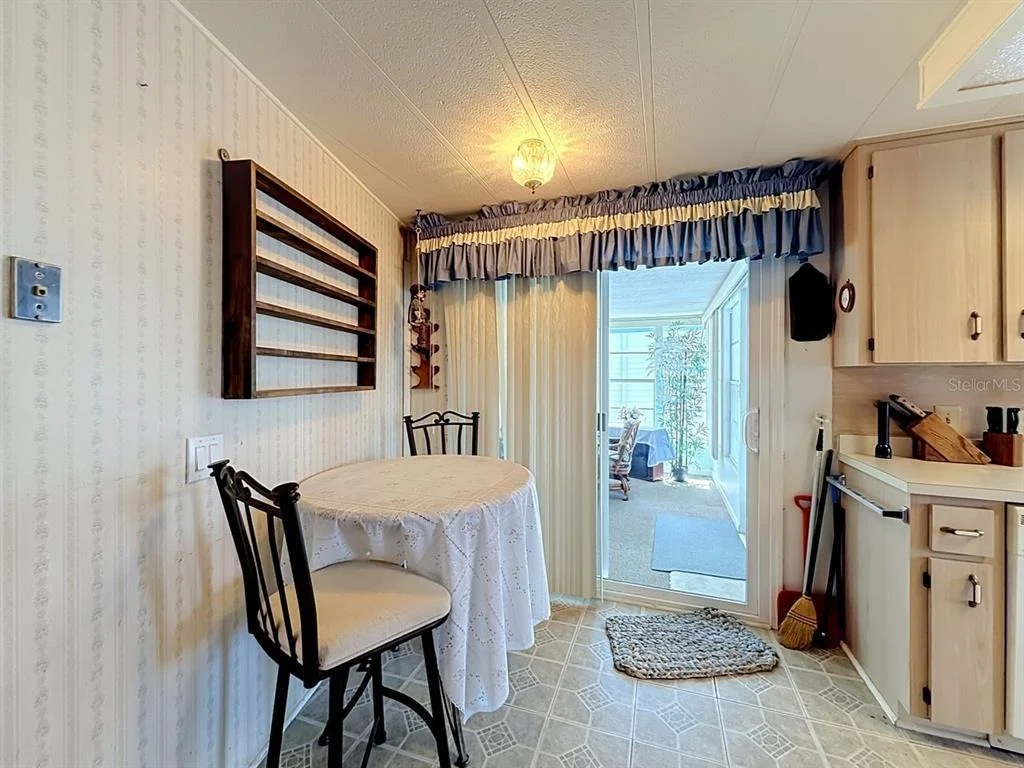 Photo of 176 SUNSET DRIVE