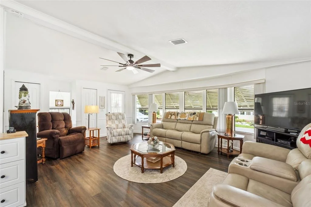 Photo of 301 LAKEVIEW DRIVE