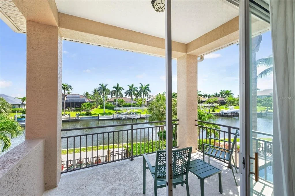 Photo of 3341 SUNSET KEY CIRCLE