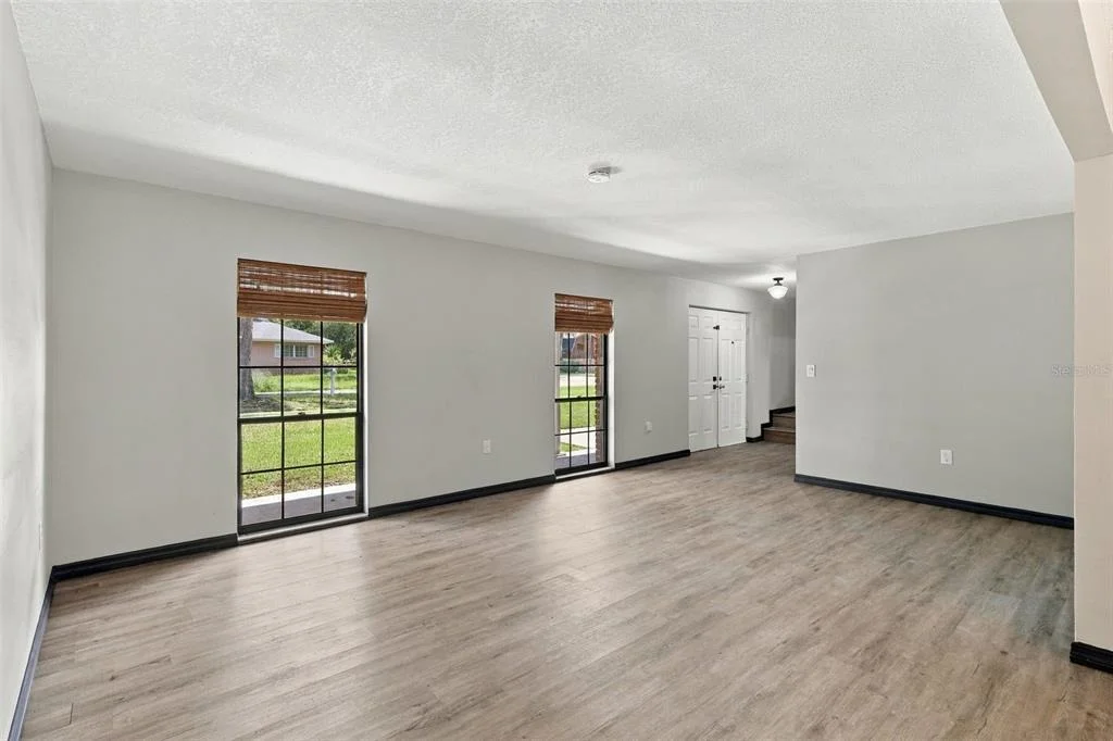 Photo of 3561 CALGARY LANE