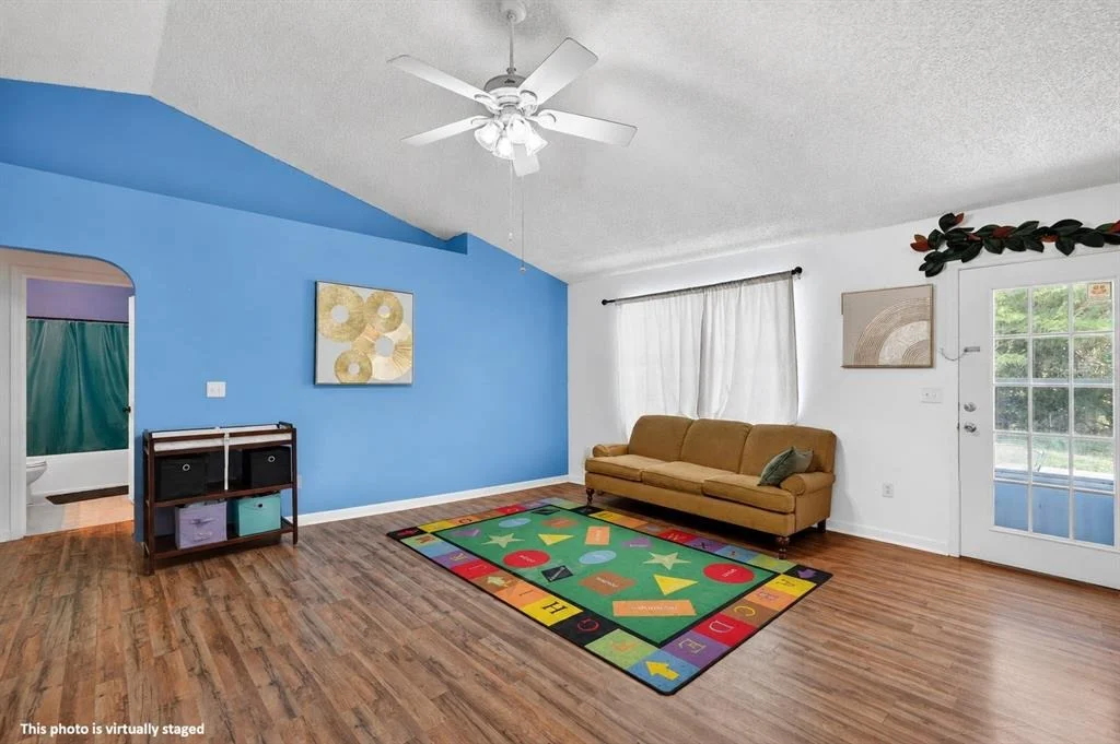 Photo of 16 REGENCY DRIVE