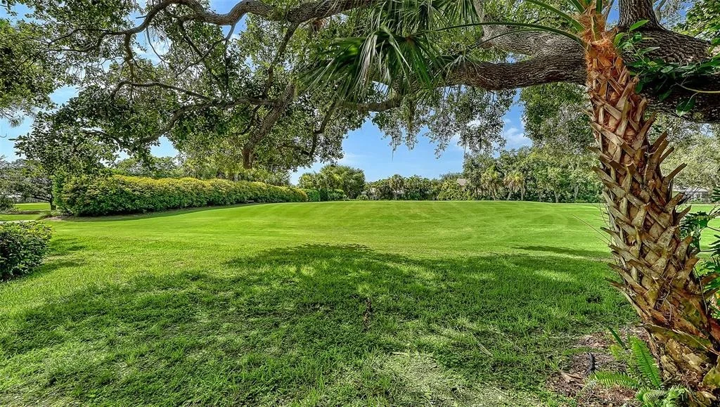Photo of 916 MACEWEN DRIVE