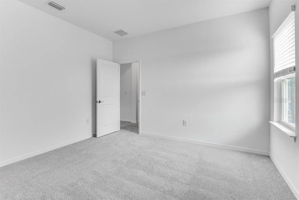 Photo of 846 JUNONIA BOULEVARD