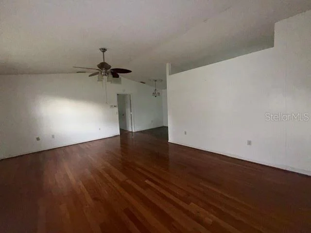 Photo of 4601 NE 20TH AVENUE