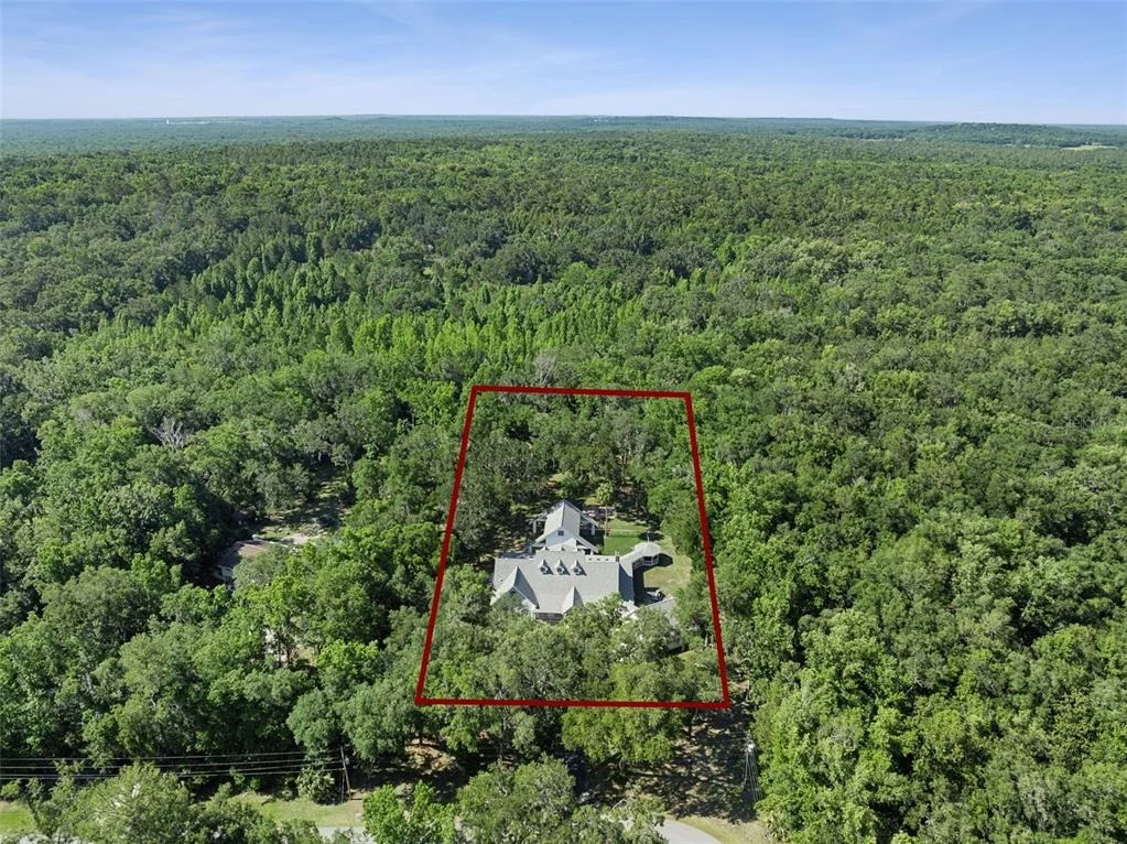 Photo of 21033 VIOLET ROAD